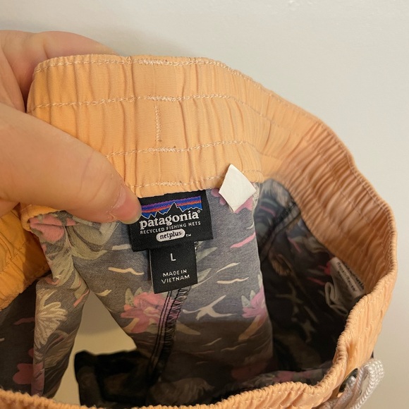 Patagonia Girls Costa Rica Baggies Shorts size Large - Picture 4 of 5